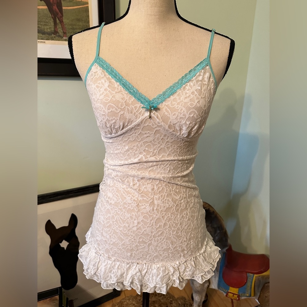 NWOT Victoria’s Secret White & Turquoise sheer lace Ruffle dress nightgown Sz M